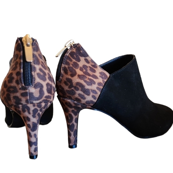 Bandolino Black and Leopard High Heeled Booties - Picture 3 of 3